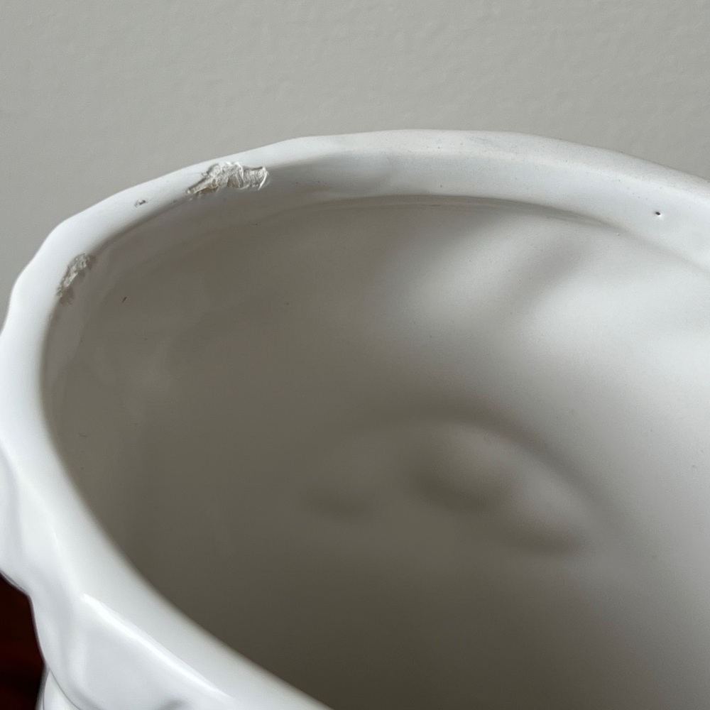 Sculptural Face Vase - Picture 7 of 7